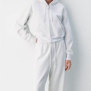 Aritzia Cozy Sweatfleece Mega Flutter Sweatpant size M